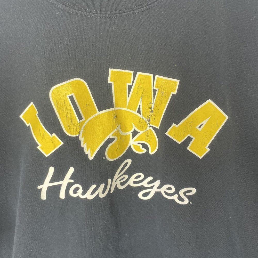 Iowa Hawkeyes T-Shirt, 2XL, Black, Short Sleeve, Gildan Ultra Cotton - Picture 2 of 8